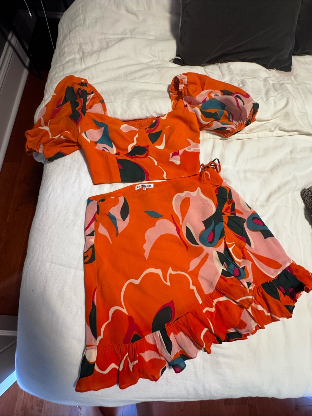 Reformation Sinead Set in Orange Electra